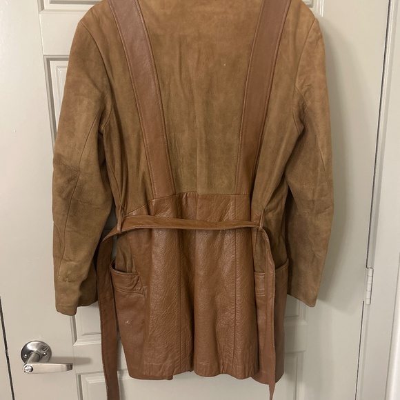 1970’s vintage Leather and Suede patched mid-thigh coat - Picture 2 of 6